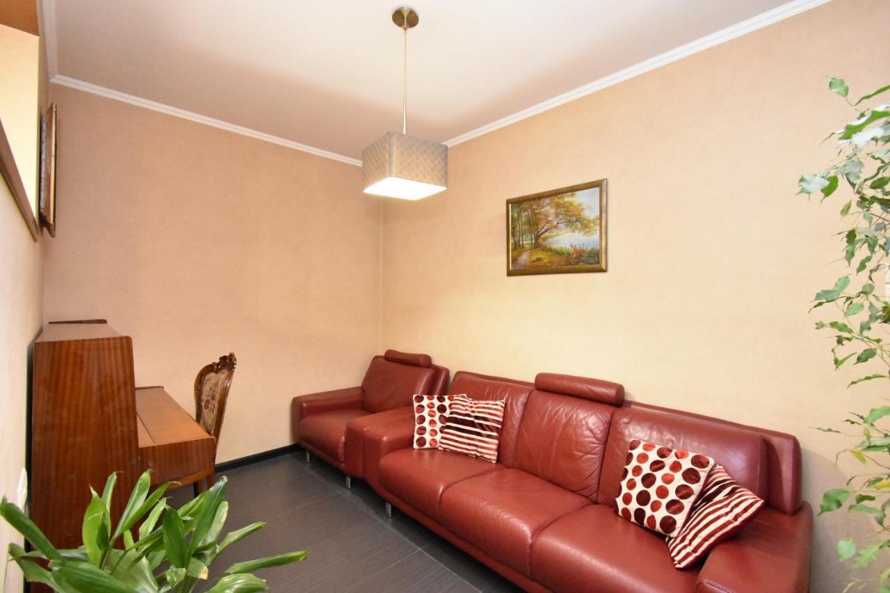 Dos Guest House 耶烈万 外观 照片