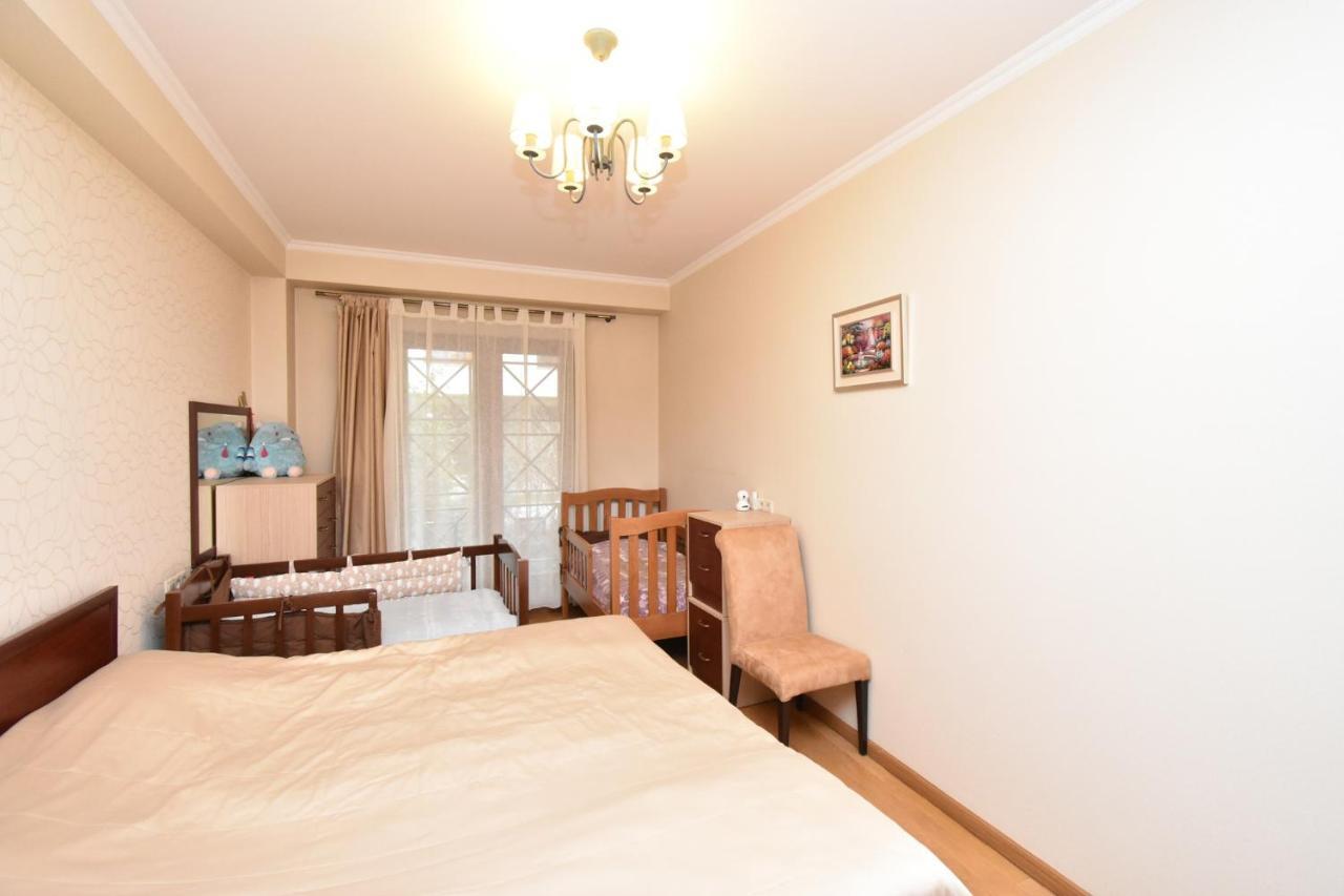 Dos Guest House 耶烈万 外观 照片