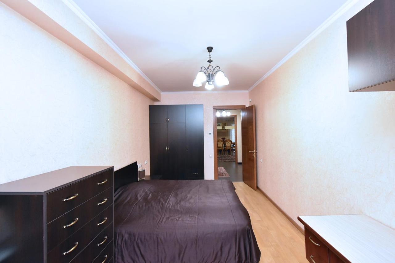 Dos Guest House 耶烈万 外观 照片