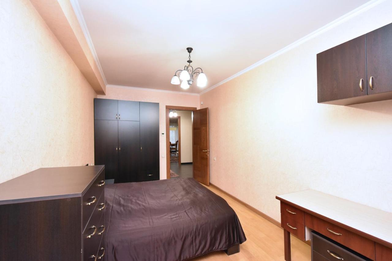 Dos Guest House 耶烈万 外观 照片