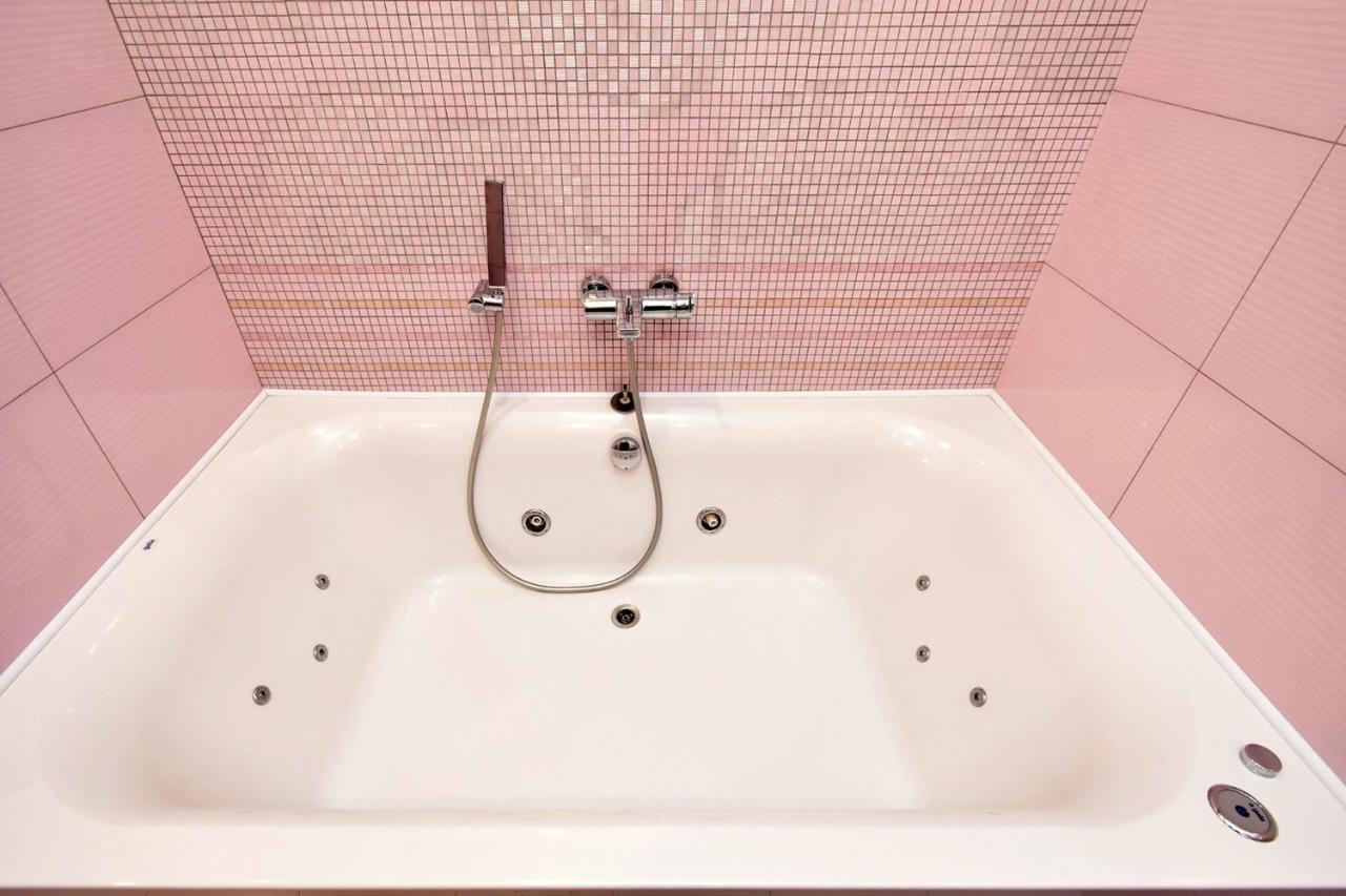 Dos Guest House 耶烈万 外观 照片