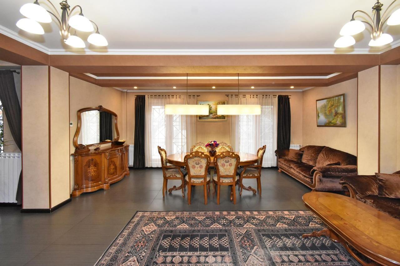 Dos Guest House 耶烈万 外观 照片